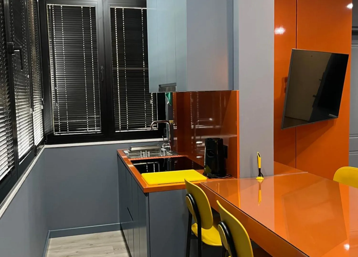 Fox Apartments Τίρανα 0*,  Αλβανία