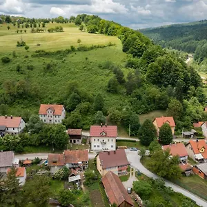 https://dvije-lipe.primorje-gorskikotar.com