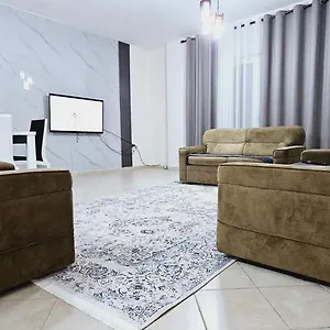  Appartamento New Bazaar Side Bliss 2 Bed Apt With Free Garage
